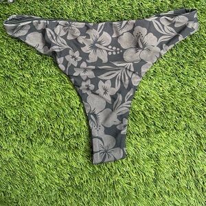 Acacia Taha’a Oslo Bottoms